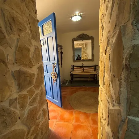 Cueva Colorin Alloza. Apartament *