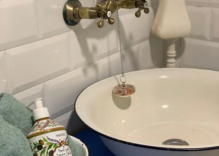 Cueva Colorin Alloza. Appartement Alloza